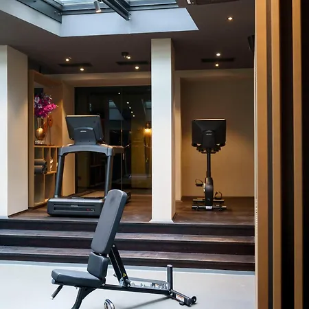 Aiola Living Boutique 4*