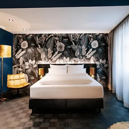 Aiola Living Hotell 4*