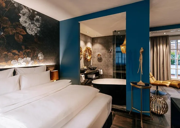 Aiola Living Boutique 4*